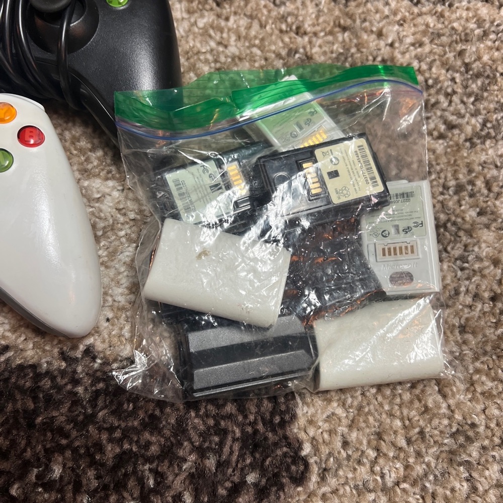 Xbox One console bundle - Picture 10 of 11